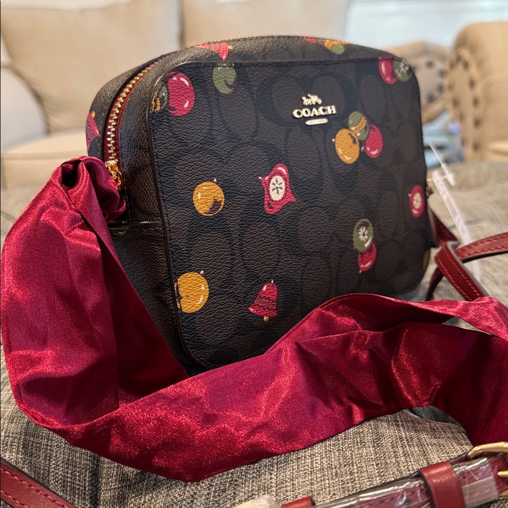 Coach Crossbody Christmas Holiday Limited Edition Signature Ornament Camera Bag - Picture 3 of 17